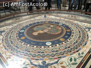 [P26] Vatican » foto by cilie
 - 
<span class="allrVoted glyphicon glyphicon-heart hidden" id="av729960"></span>
<a class="m-l-10 hidden" id="sv729960" onclick="voting_Foto_DelVot(,729960,3406)" role="button">șterge vot <span class="glyphicon glyphicon-remove"></span></a>
<a id="v9729960" class=" c-red"  onclick="voting_Foto_SetVot(729960)" role="button"><span class="glyphicon glyphicon-heart-empty"></span> <b>LIKE</b> = Votează poza</a> <img class="hidden"  id="f729960W9" src="/imagini/loader.gif" border="0" /><span class="AjErrMes hidden" id="e729960ErM"></span>