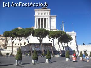 [P11] Altare della Patria » foto by mogly
 - 
<span class="allrVoted glyphicon glyphicon-heart hidden" id="av778589"></span>
<a class="m-l-10 hidden" id="sv778589" onclick="voting_Foto_DelVot(,778589,3406)" role="button">șterge vot <span class="glyphicon glyphicon-remove"></span></a>
<a id="v9778589" class=" c-red"  onclick="voting_Foto_SetVot(778589)" role="button"><span class="glyphicon glyphicon-heart-empty"></span> <b>LIKE</b> = Votează poza</a> <img class="hidden"  id="f778589W9" src="/imagini/loader.gif" border="0" /><span class="AjErrMes hidden" id="e778589ErM"></span>