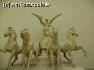 [P13] interior in Altare della Patria » foto by mogly
 - 
<span class="allrVoted glyphicon glyphicon-heart hidden" id="av778591"></span>
<a class="m-l-10 hidden" id="sv778591" onclick="voting_Foto_DelVot(,778591,3406)" role="button">șterge vot <span class="glyphicon glyphicon-remove"></span></a>
<a id="v9778591" class=" c-red"  onclick="voting_Foto_SetVot(778591)" role="button"><span class="glyphicon glyphicon-heart-empty"></span> <b>LIKE</b> = Votează poza</a> <img class="hidden"  id="f778591W9" src="/imagini/loader.gif" border="0" /><span class="AjErrMes hidden" id="e778591ErM"></span>