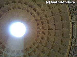 [P38] Pantheon » foto by cdg_003
 - 
<span class="allrVoted glyphicon glyphicon-heart hidden" id="av554541"></span>
<a class="m-l-10 hidden" id="sv554541" onclick="voting_Foto_DelVot(,554541,3406)" role="button">șterge vot <span class="glyphicon glyphicon-remove"></span></a>
<a id="v9554541" class=" c-red"  onclick="voting_Foto_SetVot(554541)" role="button"><span class="glyphicon glyphicon-heart-empty"></span> <b>LIKE</b> = Votează poza</a> <img class="hidden"  id="f554541W9" src="/imagini/loader.gif" border="0" /><span class="AjErrMes hidden" id="e554541ErM"></span>