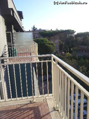 [P05] vEDERE DE LA BALCON HOTEL » foto by cdg_003
 - 
<span class="allrVoted glyphicon glyphicon-heart hidden" id="av554478"></span>
<a class="m-l-10 hidden" id="sv554478" onclick="voting_Foto_DelVot(,554478,3406)" role="button">șterge vot <span class="glyphicon glyphicon-remove"></span></a>
<a id="v9554478" class=" c-red"  onclick="voting_Foto_SetVot(554478)" role="button"><span class="glyphicon glyphicon-heart-empty"></span> <b>LIKE</b> = Votează poza</a> <img class="hidden"  id="f554478W9" src="/imagini/loader.gif" border="0" /><span class="AjErrMes hidden" id="e554478ErM"></span>