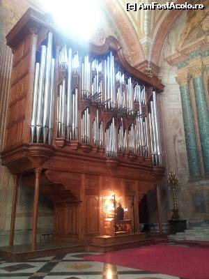 [P56] Orga care ne-a incantat cu muzica ei- S, Maria- Angeli » foto by cdg_003
 - 
<span class="allrVoted glyphicon glyphicon-heart hidden" id="av554888"></span>
<a class="m-l-10 hidden" id="sv554888" onclick="voting_Foto_DelVot(,554888,3406)" role="button">șterge vot <span class="glyphicon glyphicon-remove"></span></a>
<a id="v9554888" class=" c-red"  onclick="voting_Foto_SetVot(554888)" role="button"><span class="glyphicon glyphicon-heart-empty"></span> <b>LIKE</b> = Votează poza</a> <img class="hidden"  id="f554888W9" src="/imagini/loader.gif" border="0" /><span class="AjErrMes hidden" id="e554888ErM"></span>