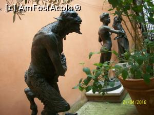 [P06] Intr-adevar, sunt o persoana care nu a vazut nimic din Roma...  » foto by cristina47*
 - 
<span class="allrVoted glyphicon glyphicon-heart hidden" id="av740378"></span>
<a class="m-l-10 hidden" id="sv740378" onclick="voting_Foto_DelVot(,740378,3406)" role="button">șterge vot <span class="glyphicon glyphicon-remove"></span></a>
<a id="v9740378" class=" c-red"  onclick="voting_Foto_SetVot(740378)" role="button"><span class="glyphicon glyphicon-heart-empty"></span> <b>LIKE</b> = Votează poza</a> <img class="hidden"  id="f740378W9" src="/imagini/loader.gif" border="0" /><span class="AjErrMes hidden" id="e740378ErM"></span>