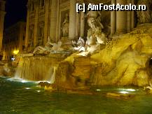 [P04] Roma, Piata Trevi - Fantana Trevi noaptea » foto by magdalena
 - 
<span class="allrVoted glyphicon glyphicon-heart hidden" id="av290205"></span>
<a class="m-l-10 hidden" id="sv290205" onclick="voting_Foto_DelVot(,290205,3406)" role="button">șterge vot <span class="glyphicon glyphicon-remove"></span></a>
<a id="v9290205" class=" c-red"  onclick="voting_Foto_SetVot(290205)" role="button"><span class="glyphicon glyphicon-heart-empty"></span> <b>LIKE</b> = Votează poza</a> <img class="hidden"  id="f290205W9" src="/imagini/loader.gif" border="0" /><span class="AjErrMes hidden" id="e290205ErM"></span>