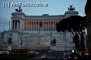[P02] Roma - Vittorio Emanuel la ceas de seara » foto by alina1104
 - 
<span class="allrVoted glyphicon glyphicon-heart hidden" id="av717671"></span>
<a class="m-l-10 hidden" id="sv717671" onclick="voting_Foto_DelVot(,717671,3406)" role="button">șterge vot <span class="glyphicon glyphicon-remove"></span></a>
<a id="v9717671" class=" c-red"  onclick="voting_Foto_SetVot(717671)" role="button"><span class="glyphicon glyphicon-heart-empty"></span> <b>LIKE</b> = Votează poza</a> <img class="hidden"  id="f717671W9" src="/imagini/loader.gif" border="0" /><span class="AjErrMes hidden" id="e717671ErM"></span>