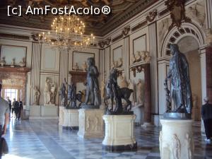 [P28] 28. „Sala Faunilor” din marmură roșie. Primul este cel bătrân.  » foto by doinafil
 - 
<span class="allrVoted glyphicon glyphicon-heart hidden" id="av857811"></span>
<a class="m-l-10 hidden" id="sv857811" onclick="voting_Foto_DelVot(,857811,3406)" role="button">șterge vot <span class="glyphicon glyphicon-remove"></span></a>
<a id="v9857811" class=" c-red"  onclick="voting_Foto_SetVot(857811)" role="button"><span class="glyphicon glyphicon-heart-empty"></span> <b>LIKE</b> = Votează poza</a> <img class="hidden"  id="f857811W9" src="/imagini/loader.gif" border="0" /><span class="AjErrMes hidden" id="e857811ErM"></span>