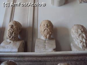 [P31] 31. În sala filozofilor, în miloc l-am regăsit pe „prietenul” meu Socrate.  » foto by doinafil
 - 
<span class="allrVoted glyphicon glyphicon-heart hidden" id="av857814"></span>
<a class="m-l-10 hidden" id="sv857814" onclick="voting_Foto_DelVot(,857814,3406)" role="button">șterge vot <span class="glyphicon glyphicon-remove"></span></a>
<a id="v9857814" class=" c-red"  onclick="voting_Foto_SetVot(857814)" role="button"><span class="glyphicon glyphicon-heart-empty"></span> <b>LIKE</b> = Votează poza</a> <img class="hidden"  id="f857814W9" src="/imagini/loader.gif" border="0" /><span class="AjErrMes hidden" id="e857814ErM"></span>