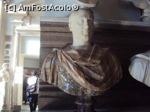 [P33] 33. Unul din busturile realizate cu trei tipuri de marmură.  » foto by doinafil
 - 
<span class="allrVoted glyphicon glyphicon-heart hidden" id="av857816"></span>
<a class="m-l-10 hidden" id="sv857816" onclick="voting_Foto_DelVot(,857816,3406)" role="button">șterge vot <span class="glyphicon glyphicon-remove"></span></a>
<a id="v9857816" class=" c-red"  onclick="voting_Foto_SetVot(857816)" role="button"><span class="glyphicon glyphicon-heart-empty"></span> <b>LIKE</b> = Votează poza</a> <img class="hidden"  id="f857816W9" src="/imagini/loader.gif" border="0" /><span class="AjErrMes hidden" id="e857816ErM"></span>