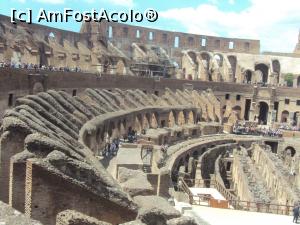 [P08] - Colosseum- Locul cel mai aproape de arenă. Sus se văd schele pentru reconstrucția amfiteatrului. » foto by doinafil
 - 
<span class="allrVoted glyphicon glyphicon-heart hidden" id="av902804"></span>
<a class="m-l-10 hidden" id="sv902804" onclick="voting_Foto_DelVot(,902804,3406)" role="button">șterge vot <span class="glyphicon glyphicon-remove"></span></a>
<a id="v9902804" class=" c-red"  onclick="voting_Foto_SetVot(902804)" role="button"><span class="glyphicon glyphicon-heart-empty"></span> <b>LIKE</b> = Votează poza</a> <img class="hidden"  id="f902804W9" src="/imagini/loader.gif" border="0" /><span class="AjErrMes hidden" id="e902804ErM"></span>