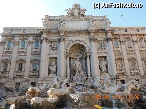 [P01] Fontana di Trevi » foto by andromeda
 - 
<span class="allrVoted glyphicon glyphicon-heart hidden" id="av392172"></span>
<a class="m-l-10 hidden" id="sv392172" onclick="voting_Foto_DelVot(,392172,3406)" role="button">șterge vot <span class="glyphicon glyphicon-remove"></span></a>
<a id="v9392172" class=" c-red"  onclick="voting_Foto_SetVot(392172)" role="button"><span class="glyphicon glyphicon-heart-empty"></span> <b>LIKE</b> = Votează poza</a> <img class="hidden"  id="f392172W9" src="/imagini/loader.gif" border="0" /><span class="AjErrMes hidden" id="e392172ErM"></span>