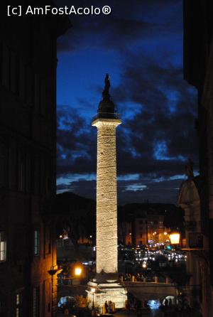 [P08] Columna noaptea » foto by andreea2995
 - 
<span class="allrVoted glyphicon glyphicon-heart hidden" id="av809192"></span>
<a class="m-l-10 hidden" id="sv809192" onclick="voting_Foto_DelVot(,809192,3406)" role="button">șterge vot <span class="glyphicon glyphicon-remove"></span></a>
<a id="v9809192" class=" c-red"  onclick="voting_Foto_SetVot(809192)" role="button"><span class="glyphicon glyphicon-heart-empty"></span> <b>LIKE</b> = Votează poza</a> <img class="hidden"  id="f809192W9" src="/imagini/loader.gif" border="0" /><span class="AjErrMes hidden" id="e809192ErM"></span>