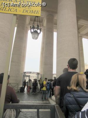 [P01] Coadă la controlul electronic » foto by Michi
 - 
<span class="allrVoted glyphicon glyphicon-heart hidden" id="av745659"></span>
<a class="m-l-10 hidden" id="sv745659" onclick="voting_Foto_DelVot(,745659,3406)" role="button">șterge vot <span class="glyphicon glyphicon-remove"></span></a>
<a id="v9745659" class=" c-red"  onclick="voting_Foto_SetVot(745659)" role="button"><span class="glyphicon glyphicon-heart-empty"></span> <b>LIKE</b> = Votează poza</a> <img class="hidden"  id="f745659W9" src="/imagini/loader.gif" border="0" /><span class="AjErrMes hidden" id="e745659ErM"></span>