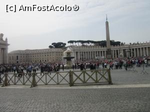 [P03] Curtea bazilicii este înconjurată de garduri uşoare de lemn » foto by Michi
 - 
<span class="allrVoted glyphicon glyphicon-heart hidden" id="av745661"></span>
<a class="m-l-10 hidden" id="sv745661" onclick="voting_Foto_DelVot(,745661,3406)" role="button">șterge vot <span class="glyphicon glyphicon-remove"></span></a>
<a id="v9745661" class=" c-red"  onclick="voting_Foto_SetVot(745661)" role="button"><span class="glyphicon glyphicon-heart-empty"></span> <b>LIKE</b> = Votează poza</a> <img class="hidden"  id="f745661W9" src="/imagini/loader.gif" border="0" /><span class="AjErrMes hidden" id="e745661ErM"></span>