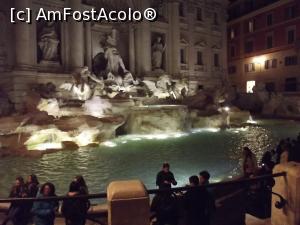 [P45] Deşi era seara târziu, încă era aglomerat la Fontana di Trevi » foto by irinad
 - 
<span class="allrVoted glyphicon glyphicon-heart hidden" id="av836881"></span>
<a class="m-l-10 hidden" id="sv836881" onclick="voting_Foto_DelVot(,836881,3406)" role="button">șterge vot <span class="glyphicon glyphicon-remove"></span></a>
<a id="v9836881" class=" c-red"  onclick="voting_Foto_SetVot(836881)" role="button"><span class="glyphicon glyphicon-heart-empty"></span> <b>LIKE</b> = Votează poza</a> <img class="hidden"  id="f836881W9" src="/imagini/loader.gif" border="0" /><span class="AjErrMes hidden" id="e836881ErM"></span>