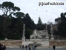 [P20] Aceeasi piata del Popolo dar 'un an mai tarziu'. » foto by AndreeaSava*
 - 
<span class="allrVoted glyphicon glyphicon-heart hidden" id="av190775"></span>
<a class="m-l-10 hidden" id="sv190775" onclick="voting_Foto_DelVot(,190775,3406)" role="button">șterge vot <span class="glyphicon glyphicon-remove"></span></a>
<a id="v9190775" class=" c-red"  onclick="voting_Foto_SetVot(190775)" role="button"><span class="glyphicon glyphicon-heart-empty"></span> <b>LIKE</b> = Votează poza</a> <img class="hidden"  id="f190775W9" src="/imagini/loader.gif" border="0" /><span class="AjErrMes hidden" id="e190775ErM"></span>