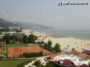 [P20] Albena: plaja, foarte lata, vazuta de la jumatatea statiunii inspre partea de nord, spre Balcik.  » foto by Nicu V
 - 
<span class="allrVoted glyphicon glyphicon-heart hidden" id="av402187"></span>
<a class="m-l-10 hidden" id="sv402187" onclick="voting_Foto_DelVot(,402187,3407)" role="button">șterge vot <span class="glyphicon glyphicon-remove"></span></a>
<a id="v9402187" class=" c-red"  onclick="voting_Foto_SetVot(402187)" role="button"><span class="glyphicon glyphicon-heart-empty"></span> <b>LIKE</b> = Votează poza</a> <img class="hidden"  id="f402187W9" src="/imagini/loader.gif" border="0" /><span class="AjErrMes hidden" id="e402187ErM"></span>