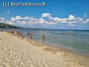 [P12] la plaja din Albena » foto by Nobodyforever
 - 
<span class="allrVoted glyphicon glyphicon-heart hidden" id="av1440741"></span>
<a class="m-l-10 hidden" id="sv1440741" onclick="voting_Foto_DelVot(,1440741,3407)" role="button">șterge vot <span class="glyphicon glyphicon-remove"></span></a>
<a id="v91440741" class=" c-red"  onclick="voting_Foto_SetVot(1440741)" role="button"><span class="glyphicon glyphicon-heart-empty"></span> <b>LIKE</b> = Votează poza</a> <img class="hidden"  id="f1440741W9" src="/imagini/loader.gif" border="0" /><span class="AjErrMes hidden" id="e1440741ErM"></span>