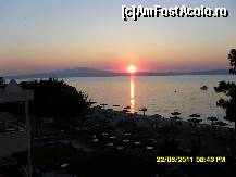 [P40] apus de soare la Rachoni Bay » foto by adryana
 - 
<span class="allrVoted glyphicon glyphicon-heart hidden" id="av227168"></span>
<a class="m-l-10 hidden" id="sv227168" onclick="voting_Foto_DelVot(,227168,3408)" role="button">șterge vot <span class="glyphicon glyphicon-remove"></span></a>
<a id="v9227168" class=" c-red"  onclick="voting_Foto_SetVot(227168)" role="button"><span class="glyphicon glyphicon-heart-empty"></span> <b>LIKE</b> = Votează poza</a> <img class="hidden"  id="f227168W9" src="/imagini/loader.gif" border="0" /><span class="AjErrMes hidden" id="e227168ErM"></span>