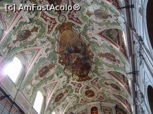 [P12] Plafonul pictat al bisericii baroce Nossa Senhora de Encarnacao din sec. 18, in Largo de Chiado » foto by mireille
 - 
<span class="allrVoted glyphicon glyphicon-heart hidden" id="av830550"></span>
<a class="m-l-10 hidden" id="sv830550" onclick="voting_Foto_DelVot(,830550,3414)" role="button">șterge vot <span class="glyphicon glyphicon-remove"></span></a>
<a id="v9830550" class=" c-red"  onclick="voting_Foto_SetVot(830550)" role="button"><span class="glyphicon glyphicon-heart-empty"></span> <b>LIKE</b> = Votează poza</a> <img class="hidden"  id="f830550W9" src="/imagini/loader.gif" border="0" /><span class="AjErrMes hidden" id="e830550ErM"></span>