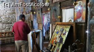 [P13] Detaliu cu iconostasul pictat la sfârșitul sec. XVIII » foto by Lucien
 - 
<span class="allrVoted glyphicon glyphicon-heart hidden" id="av835804"></span>
<a class="m-l-10 hidden" id="sv835804" onclick="voting_Foto_DelVot(,835804,3418)" role="button">șterge vot <span class="glyphicon glyphicon-remove"></span></a>
<a id="v9835804" class=" c-red"  onclick="voting_Foto_SetVot(835804)" role="button"><span class="glyphicon glyphicon-heart-empty"></span> <b>LIKE</b> = Votează poza</a> <img class="hidden"  id="f835804W9" src="/imagini/loader.gif" border="0" /><span class="AjErrMes hidden" id="e835804ErM"></span>