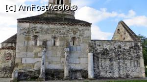 [P08] Latura nordică a bisericii din Densuș. Se remarcă coloanele romane folosite pe post de contraforturi. De asemenea, se remarcă tehnica de construcție a zidurilor având jos blocuri mari de piatră în manieră dacică și deasupra piatră de râu în manieră romană » foto by Lucien
 - 
<span class="allrVoted glyphicon glyphicon-heart hidden" id="av835799"></span>
<a class="m-l-10 hidden" id="sv835799" onclick="voting_Foto_DelVot(,835799,3418)" role="button">șterge vot <span class="glyphicon glyphicon-remove"></span></a>
<a id="v9835799" class=" c-red"  onclick="voting_Foto_SetVot(835799)" role="button"><span class="glyphicon glyphicon-heart-empty"></span> <b>LIKE</b> = Votează poza</a> <img class="hidden"  id="f835799W9" src="/imagini/loader.gif" border="0" /><span class="AjErrMes hidden" id="e835799ErM"></span>