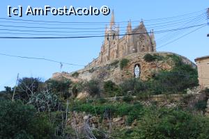 [P04] Malta, Insula Gozo, Ghajnsielem, Biserica Madona din Lourdes, se văd și scările pe unde am urcat și Nișa din stâncă unde este statuia Maicii Domnului din Lourdes » foto by mprofeanu
 - 
<span class="allrVoted glyphicon glyphicon-heart hidden" id="av1275903"></span>
<a class="m-l-10 hidden" id="sv1275903" onclick="voting_Foto_DelVot(,1275903,3422)" role="button">șterge vot <span class="glyphicon glyphicon-remove"></span></a>
<a id="v91275903" class=" c-red"  onclick="voting_Foto_SetVot(1275903)" role="button"><span class="glyphicon glyphicon-heart-empty"></span> <b>LIKE</b> = Votează poza</a> <img class="hidden"  id="f1275903W9" src="/imagini/loader.gif" border="0" /><span class="AjErrMes hidden" id="e1275903ErM"></span>