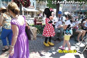 [P06] peste tot personaje de desene animate care fac poze cu toti copiii » foto by delia58
 - 
<span class="allrVoted glyphicon glyphicon-heart hidden" id="av518910"></span>
<a class="m-l-10 hidden" id="sv518910" onclick="voting_Foto_DelVot(,518910,3459)" role="button">șterge vot <span class="glyphicon glyphicon-remove"></span></a>
<a id="v9518910" class=" c-red"  onclick="voting_Foto_SetVot(518910)" role="button"><span class="glyphicon glyphicon-heart-empty"></span> <b>LIKE</b> = Votează poza</a> <img class="hidden"  id="f518910W9" src="/imagini/loader.gif" border="0" /><span class="AjErrMes hidden" id="e518910ErM"></span>