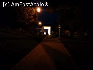 [P03] Ascensorul panoramic Pfaffenthal - intrarea spre pasarela de acces » foto by Dragoș_MD
 - 
<span class="allrVoted glyphicon glyphicon-heart hidden" id="av1026108"></span>
<a class="m-l-10 hidden" id="sv1026108" onclick="voting_Foto_DelVot(,1026108,3489)" role="button">șterge vot <span class="glyphicon glyphicon-remove"></span></a>
<a id="v91026108" class=" c-red"  onclick="voting_Foto_SetVot(1026108)" role="button"><span class="glyphicon glyphicon-heart-empty"></span> <b>LIKE</b> = Votează poza</a> <img class="hidden"  id="f1026108W9" src="/imagini/loader.gif" border="0" /><span class="AjErrMes hidden" id="e1026108ErM"></span>