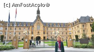 [P15] Ghici ce e? Un azil de batrani » foto by geani anto
 - 
<span class="allrVoted glyphicon glyphicon-heart hidden" id="av906347"></span>
<a class="m-l-10 hidden" id="sv906347" onclick="voting_Foto_DelVot(,906347,3489)" role="button">șterge vot <span class="glyphicon glyphicon-remove"></span></a>
<a id="v9906347" class=" c-red"  onclick="voting_Foto_SetVot(906347)" role="button"><span class="glyphicon glyphicon-heart-empty"></span> <b>LIKE</b> = Votează poza</a> <img class="hidden"  id="f906347W9" src="/imagini/loader.gif" border="0" /><span class="AjErrMes hidden" id="e906347ErM"></span>