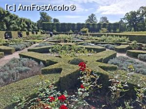 [P11] Copenhaga, Kongens Have - Grădina Regelui, Grădina de Trandafiri » foto by mprofeanu
 - 
<span class="allrVoted glyphicon glyphicon-heart hidden" id="av1506224"></span>
<a class="m-l-10 hidden" id="sv1506224" onclick="voting_Foto_DelVot(,1506224,3497)" role="button">șterge vot <span class="glyphicon glyphicon-remove"></span></a>
<a id="v91506224" class=" c-red"  onclick="voting_Foto_SetVot(1506224)" role="button"><span class="glyphicon glyphicon-heart-empty"></span> <b>LIKE</b> = Votează poza</a> <img class="hidden"  id="f1506224W9" src="/imagini/loader.gif" border="0" /><span class="AjErrMes hidden" id="e1506224ErM"></span>