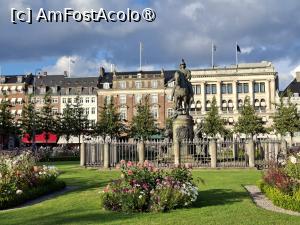 [P80] Copenhaga, Kongens Nytorv - Noua Piață a Regelui cu statuia lui Christian V » foto by mprofeanu
 - 
<span class="allrVoted glyphicon glyphicon-heart hidden" id="av1506293"></span>
<a class="m-l-10 hidden" id="sv1506293" onclick="voting_Foto_DelVot(,1506293,3497)" role="button">șterge vot <span class="glyphicon glyphicon-remove"></span></a>
<a id="v91506293" class=" c-red"  onclick="voting_Foto_SetVot(1506293)" role="button"><span class="glyphicon glyphicon-heart-empty"></span> <b>LIKE</b> = Votează poza</a> <img class="hidden"  id="f1506293W9" src="/imagini/loader.gif" border="0" /><span class="AjErrMes hidden" id="e1506293ErM"></span>