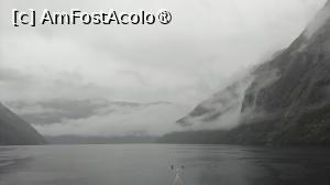 [P19] Croazieră pe fiordul Geiranger » foto by elenaadina
 - 
<span class="allrVoted glyphicon glyphicon-heart hidden" id="av1543380"></span>
<a class="m-l-10 hidden" id="sv1543380" onclick="voting_Foto_DelVot(,1543380,3499)" role="button">șterge vot <span class="glyphicon glyphicon-remove"></span></a>
<a id="v91543380" class=" c-red"  onclick="voting_Foto_SetVot(1543380)" role="button"><span class="glyphicon glyphicon-heart-empty"></span> <b>LIKE</b> = Votează poza</a> <img class="hidden"  id="f1543380W9" src="/imagini/loader.gif" border="0" /><span class="AjErrMes hidden" id="e1543380ErM"></span>