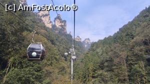 [P08] Cu telecabina spre Munții Tianzi » foto by elenaadina
 - 
<span class="allrVoted glyphicon glyphicon-heart hidden" id="av1506497"></span>
<a class="m-l-10 hidden" id="sv1506497" onclick="voting_Foto_DelVot(,1506497,3501)" role="button">șterge vot <span class="glyphicon glyphicon-remove"></span></a>
<a id="v91506497" class=" c-red"  onclick="voting_Foto_SetVot(1506497)" role="button"><span class="glyphicon glyphicon-heart-empty"></span> <b>LIKE</b> = Votează poza</a> <img class="hidden"  id="f1506497W9" src="/imagini/loader.gif" border="0" /><span class="AjErrMes hidden" id="e1506497ErM"></span>
