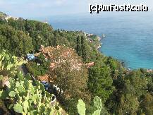 [P26] Panorama Taormina » foto by rsimona
 - 
<span class="allrVoted glyphicon glyphicon-heart hidden" id="av276243"></span>
<a class="m-l-10 hidden" id="sv276243" onclick="voting_Foto_DelVot(,276243,3509)" role="button">șterge vot <span class="glyphicon glyphicon-remove"></span></a>
<a id="v9276243" class=" c-red"  onclick="voting_Foto_SetVot(276243)" role="button"><span class="glyphicon glyphicon-heart-empty"></span> <b>LIKE</b> = Votează poza</a> <img class="hidden"  id="f276243W9" src="/imagini/loader.gif" border="0" /><span class="AjErrMes hidden" id="e276243ErM"></span>