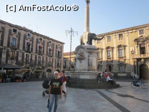 [P20] Fontana del Elefante - simbolul Cataniei » foto by bica adriana
 - 
<span class="allrVoted glyphicon glyphicon-heart hidden" id="av921104"></span>
<a class="m-l-10 hidden" id="sv921104" onclick="voting_Foto_DelVot(,921104,3509)" role="button">șterge vot <span class="glyphicon glyphicon-remove"></span></a>
<a id="v9921104" class=" c-red"  onclick="voting_Foto_SetVot(921104)" role="button"><span class="glyphicon glyphicon-heart-empty"></span> <b>LIKE</b> = Votează poza</a> <img class="hidden"  id="f921104W9" src="/imagini/loader.gif" border="0" /><span class="AjErrMes hidden" id="e921104ErM"></span>