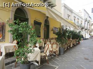 [P26] O terasa eleganta in Lipari » foto by bica adriana
 - 
<span class="allrVoted glyphicon glyphicon-heart hidden" id="av921110"></span>
<a class="m-l-10 hidden" id="sv921110" onclick="voting_Foto_DelVot(,921110,3509)" role="button">șterge vot <span class="glyphicon glyphicon-remove"></span></a>
<a id="v9921110" class=" c-red"  onclick="voting_Foto_SetVot(921110)" role="button"><span class="glyphicon glyphicon-heart-empty"></span> <b>LIKE</b> = Votează poza</a> <img class="hidden"  id="f921110W9" src="/imagini/loader.gif" border="0" /><span class="AjErrMes hidden" id="e921110ErM"></span>