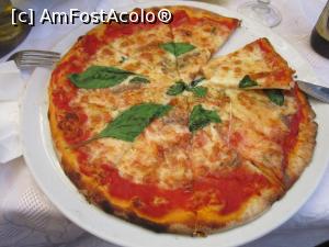 [P31] Pizza siciliana la taverna din Vulcano » foto by bica adriana
 - 
<span class="allrVoted glyphicon glyphicon-heart hidden" id="av921115"></span>
<a class="m-l-10 hidden" id="sv921115" onclick="voting_Foto_DelVot(,921115,3509)" role="button">șterge vot <span class="glyphicon glyphicon-remove"></span></a>
<a id="v9921115" class=" c-red"  onclick="voting_Foto_SetVot(921115)" role="button"><span class="glyphicon glyphicon-heart-empty"></span> <b>LIKE</b> = Votează poza</a> <img class="hidden"  id="f921115W9" src="/imagini/loader.gif" border="0" /><span class="AjErrMes hidden" id="e921115ErM"></span>
