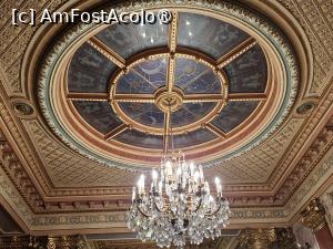 [P17] București, Palatul Ghica Victoria, Holul de la etaj, detaliu luminatorul nefuncțional cu zodii... » foto by mprofeanu
 - 
<span class="allrVoted glyphicon glyphicon-heart hidden" id="av1549530"></span>
<a class="m-l-10 hidden" id="sv1549530" onclick="voting_Foto_DelVot(,1549530,3511)" role="button">șterge vot <span class="glyphicon glyphicon-remove"></span></a>
<a id="v91549530" class=" c-red"  onclick="voting_Foto_SetVot(1549530)" role="button"><span class="glyphicon glyphicon-heart-empty"></span> <b>LIKE</b> = Votează poza</a> <img class="hidden"  id="f1549530W9" src="/imagini/loader.gif" border="0" /><span class="AjErrMes hidden" id="e1549530ErM"></span>