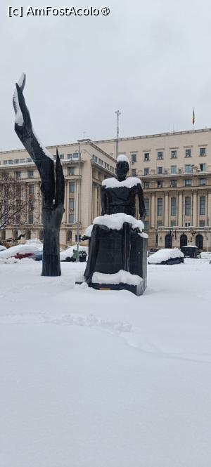 [P14] Monumentul lui Iuliu Maniu. » foto by tata123 🔱
 - 
<span class="allrVoted glyphicon glyphicon-heart hidden" id="av1518495"></span>
<a class="m-l-10 hidden" id="sv1518495" onclick="voting_Foto_DelVot(,1518495,3511)" role="button">șterge vot <span class="glyphicon glyphicon-remove"></span></a>
<a id="v91518495" class=" c-red"  onclick="voting_Foto_SetVot(1518495)" role="button"><span class="glyphicon glyphicon-heart-empty"></span> <b>LIKE</b> = Votează poza</a> <img class="hidden"  id="f1518495W9" src="/imagini/loader.gif" border="0" /><span class="AjErrMes hidden" id="e1518495ErM"></span>