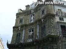 [P18] Palermo - Quattro Canti, unul dintre cele mai frumoase locuri din Palermo.  » foto by iulianic
 - 
<span class="allrVoted glyphicon glyphicon-heart hidden" id="av391194"></span>
<a class="m-l-10 hidden" id="sv391194" onclick="voting_Foto_DelVot(,391194,3527)" role="button">șterge vot <span class="glyphicon glyphicon-remove"></span></a>
<a id="v9391194" class=" c-red"  onclick="voting_Foto_SetVot(391194)" role="button"><span class="glyphicon glyphicon-heart-empty"></span> <b>LIKE</b> = Votează poza</a> <img class="hidden"  id="f391194W9" src="/imagini/loader.gif" border="0" /><span class="AjErrMes hidden" id="e391194ErM"></span>