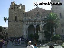 [P08] Monreale - Catedrala din Monreale, capodopera a arhitecturii normande, cu mozaicuri exceptionale.  » foto by iulianic
 - 
<span class="allrVoted glyphicon glyphicon-heart hidden" id="av391184"></span>
<a class="m-l-10 hidden" id="sv391184" onclick="voting_Foto_DelVot(,391184,3527)" role="button">șterge vot <span class="glyphicon glyphicon-remove"></span></a>
<a id="v9391184" class=" c-red"  onclick="voting_Foto_SetVot(391184)" role="button"><span class="glyphicon glyphicon-heart-empty"></span> <b>LIKE</b> = Votează poza</a> <img class="hidden"  id="f391184W9" src="/imagini/loader.gif" border="0" /><span class="AjErrMes hidden" id="e391184ErM"></span>