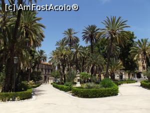 [P47] În parcul din faţa Palazzo dei Normani » foto by irinad
 - 
<span class="allrVoted glyphicon glyphicon-heart hidden" id="av887336"></span>
<a class="m-l-10 hidden" id="sv887336" onclick="voting_Foto_DelVot(,887336,3527)" role="button">șterge vot <span class="glyphicon glyphicon-remove"></span></a>
<a id="v9887336" class=" c-red"  onclick="voting_Foto_SetVot(887336)" role="button"><span class="glyphicon glyphicon-heart-empty"></span> <b>LIKE</b> = Votează poza</a> <img class="hidden"  id="f887336W9" src="/imagini/loader.gif" border="0" /><span class="AjErrMes hidden" id="e887336ErM"></span>