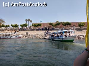 [P47] Cu barca pe Nil; clădirea maro din paln îndepărat este Muzeul din Luxor. » foto by maryka
 - 
<span class="allrVoted glyphicon glyphicon-heart hidden" id="av1223882"></span>
<a class="m-l-10 hidden" id="sv1223882" onclick="voting_Foto_DelVot(,1223882,3529)" role="button">șterge vot <span class="glyphicon glyphicon-remove"></span></a>
<a id="v91223882" class=" c-red"  onclick="voting_Foto_SetVot(1223882)" role="button"><span class="glyphicon glyphicon-heart-empty"></span> <b>LIKE</b> = Votează poza</a> <img class="hidden"  id="f1223882W9" src="/imagini/loader.gif" border="0" /><span class="AjErrMes hidden" id="e1223882ErM"></span>