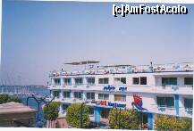 [P08] Unul din vapoarele cu care se fac croaziere pe Nil. » foto by presario
 - 
<span class="allrVoted glyphicon glyphicon-heart hidden" id="av136130"></span>
<a class="m-l-10 hidden" id="sv136130" onclick="voting_Foto_DelVot(,136130,3529)" role="button">șterge vot <span class="glyphicon glyphicon-remove"></span></a>
<a id="v9136130" class=" c-red"  onclick="voting_Foto_SetVot(136130)" role="button"><span class="glyphicon glyphicon-heart-empty"></span> <b>LIKE</b> = Votează poza</a> <img class="hidden"  id="f136130W9" src="/imagini/loader.gif" border="0" /><span class="AjErrMes hidden" id="e136130ErM"></span>