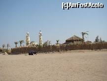 [P07] Oaza din desert, punct de plecare pt Safari. » foto by costin1968
 - 
<span class="allrVoted glyphicon glyphicon-heart hidden" id="av153064"></span>
<a class="m-l-10 hidden" id="sv153064" onclick="voting_Foto_DelVot(,153064,3529)" role="button">șterge vot <span class="glyphicon glyphicon-remove"></span></a>
<a id="v9153064" class=" c-red"  onclick="voting_Foto_SetVot(153064)" role="button"><span class="glyphicon glyphicon-heart-empty"></span> <b>LIKE</b> = Votează poza</a> <img class="hidden"  id="f153064W9" src="/imagini/loader.gif" border="0" /><span class="AjErrMes hidden" id="e153064ErM"></span>