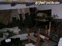 [P03] Interiorul casei lui Ion Creanga. Dormitorul. » foto by cris1982
 - 
<span class="allrVoted glyphicon glyphicon-heart hidden" id="av128272"></span>
<a class="m-l-10 hidden" id="sv128272" onclick="voting_Foto_DelVot(,128272,3571)" role="button">șterge vot <span class="glyphicon glyphicon-remove"></span></a>
<a id="v9128272" class=" c-red"  onclick="voting_Foto_SetVot(128272)" role="button"><span class="glyphicon glyphicon-heart-empty"></span> <b>LIKE</b> = Votează poza</a> <img class="hidden"  id="f128272W9" src="/imagini/loader.gif" border="0" /><span class="AjErrMes hidden" id="e128272ErM"></span>