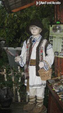 [P34] exponat de vanzare la magazinul din fata parcului tematic Ion Creanga » foto by cristi82d
 - 
<span class="allrVoted glyphicon glyphicon-heart hidden" id="av143309"></span>
<a class="m-l-10 hidden" id="sv143309" onclick="voting_Foto_DelVot(,143309,3571)" role="button">șterge vot <span class="glyphicon glyphicon-remove"></span></a>
<a id="v9143309" class=" c-red"  onclick="voting_Foto_SetVot(143309)" role="button"><span class="glyphicon glyphicon-heart-empty"></span> <b>LIKE</b> = Votează poza</a> <img class="hidden"  id="f143309W9" src="/imagini/loader.gif" border="0" /><span class="AjErrMes hidden" id="e143309ErM"></span>