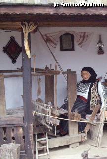 [P19] Baba tese pe veranda, 'sporovaind' cu mosul... » foto by corinka
 - 
<span class="allrVoted glyphicon glyphicon-heart hidden" id="av59724"></span>
<a class="m-l-10 hidden" id="sv59724" onclick="voting_Foto_DelVot(,59724,3571)" role="button">șterge vot <span class="glyphicon glyphicon-remove"></span></a>
<a id="v959724" class=" c-red"  onclick="voting_Foto_SetVot(59724)" role="button"><span class="glyphicon glyphicon-heart-empty"></span> <b>LIKE</b> = Votează poza</a> <img class="hidden"  id="f59724W9" src="/imagini/loader.gif" border="0" /><span class="AjErrMes hidden" id="e59724ErM"></span>