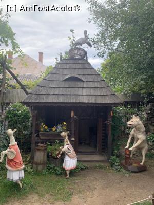 [P21] Capra cu trei iezi

 » foto by Michi
 - 
<span class="allrVoted glyphicon glyphicon-heart hidden" id="av1406134"></span>
<a class="m-l-10 hidden" id="sv1406134" onclick="voting_Foto_DelVot(,1406134,3571)" role="button">șterge vot <span class="glyphicon glyphicon-remove"></span></a>
<a id="v91406134" class=" c-red"  onclick="voting_Foto_SetVot(1406134)" role="button"><span class="glyphicon glyphicon-heart-empty"></span> <b>LIKE</b> = Votează poza</a> <img class="hidden"  id="f1406134W9" src="/imagini/loader.gif" border="0" /><span class="AjErrMes hidden" id="e1406134ErM"></span>