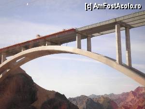 [P06] un viaduct in constructie, care scurteaza drumul spre Grand Canyon » foto by grecudoina
 - 
<span class="allrVoted glyphicon glyphicon-heart hidden" id="av356590"></span>
<a class="m-l-10 hidden" id="sv356590" onclick="voting_Foto_DelVot(,356590,3574)" role="button">șterge vot <span class="glyphicon glyphicon-remove"></span></a>
<a id="v9356590" class=" c-red"  onclick="voting_Foto_SetVot(356590)" role="button"><span class="glyphicon glyphicon-heart-empty"></span> <b>LIKE</b> = Votează poza</a> <img class="hidden"  id="f356590W9" src="/imagini/loader.gif" border="0" /><span class="AjErrMes hidden" id="e356590ErM"></span>